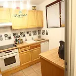 T2 Centre Village - Proximite Telecabine - Vue Montagne Plein Sud - Terrasse Couverte - Balcon - 1 Lit Double En 160 - Salon 1 Canape Convertible En 140 - Cuisine Separee * Сен-Лари-Сулан