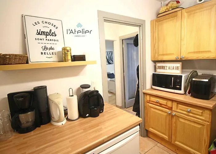 T2 Centre Village - Proximite Telecabine - Vue Montagne Plein Sud - Terrasse Couverte - Balcon - 1 Lit Double En 160 - Salon 1 Canape Convertible En 140 - Cuisine Separee Διαμέρισμα