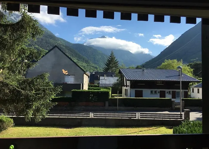 Διαμέρισμα T2 Centre Village - Proximite Telecabine - Vue Montagne Plein Sud - Terrasse Couverte - Balcon - 1 Lit Double En 160 - Salon 1 Canape Convertible En 140 - Cuisine Separee